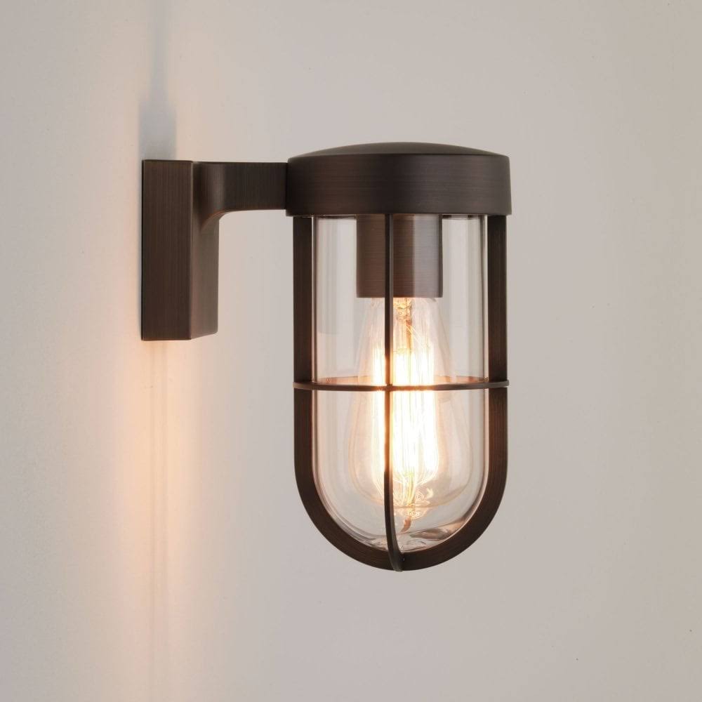 Cast Bronze Wall Light P64448