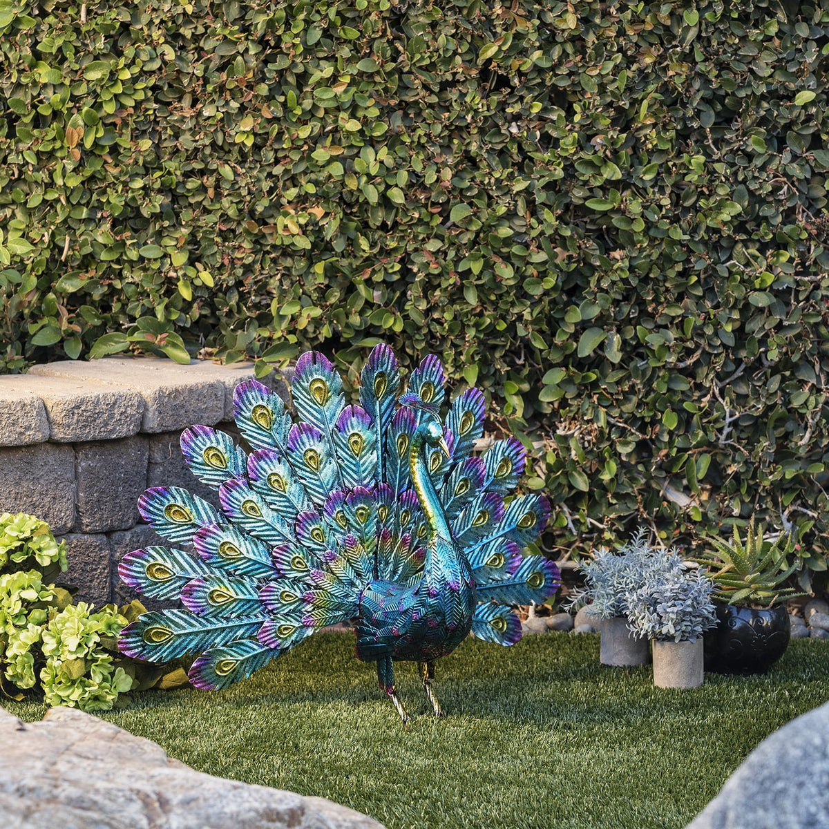 22" Peacock Garden Statue J585