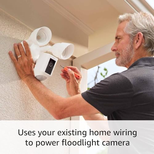 Wired Floodlight Cam with 1080p HD Video Q138