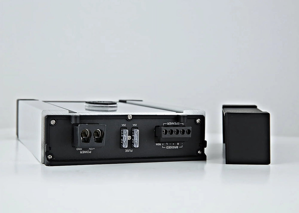 Marine Speaker Package with Amplifier and 6.5 Speakers N340280