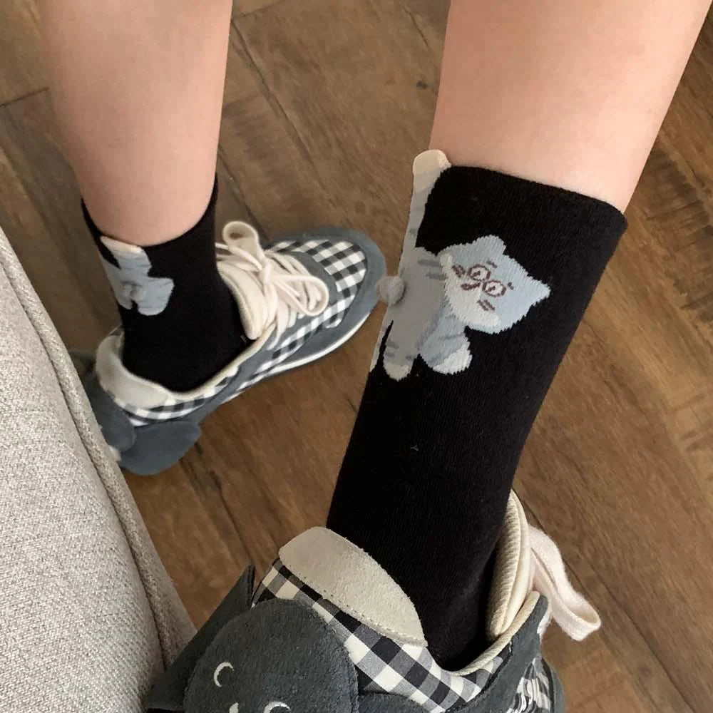 Cute Cat Cotton Socks with Pom Poms Q37170