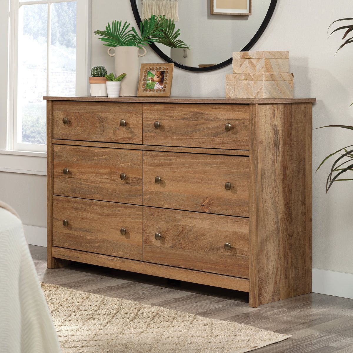 White 6-Drawer Dresser J72779