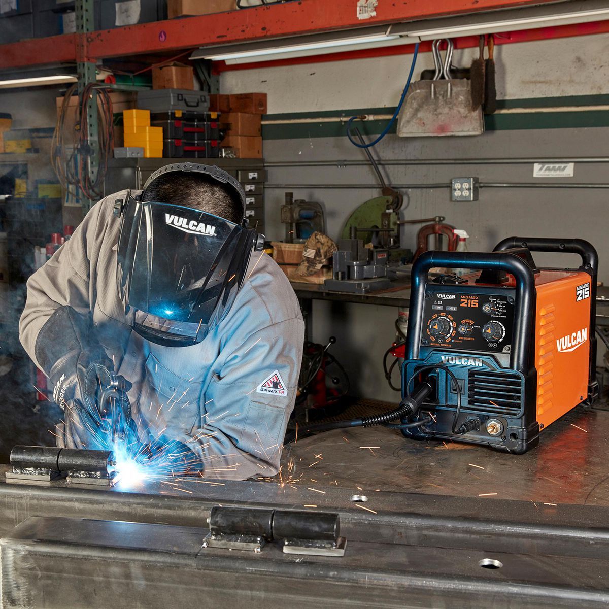 Industrial Welder with 120/240V Input E7699