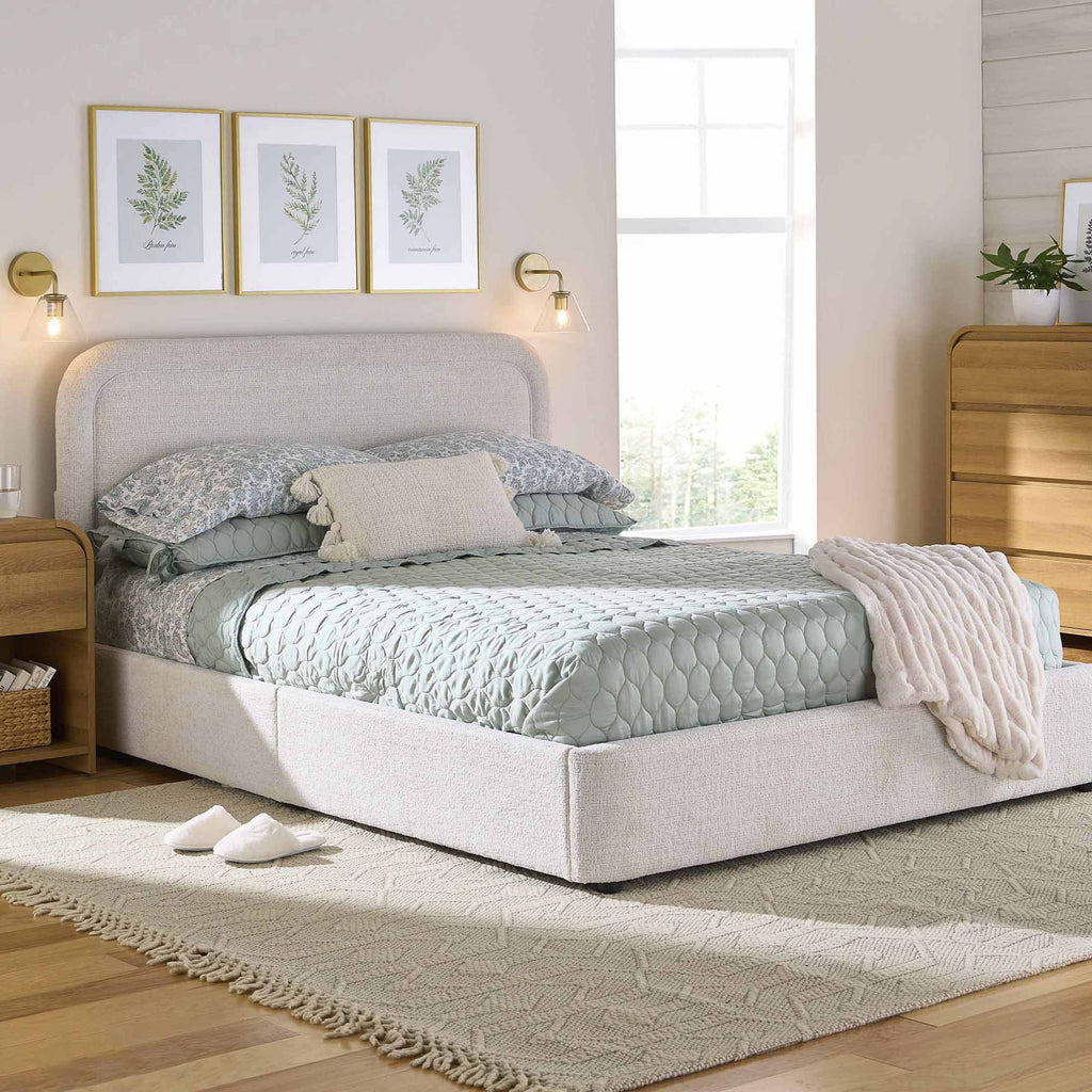 Queen Boucle Platform Bed I610141