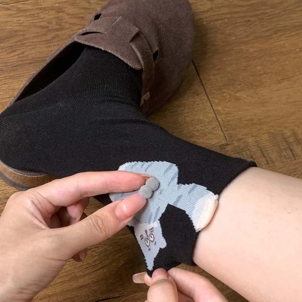 Cute Cat Cotton Socks with Pom Poms Q37170