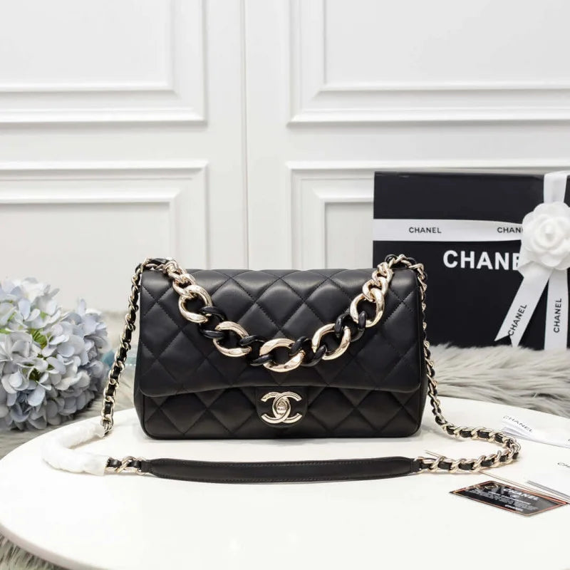 Flap Bag With Large Bi-Color Chain N731621