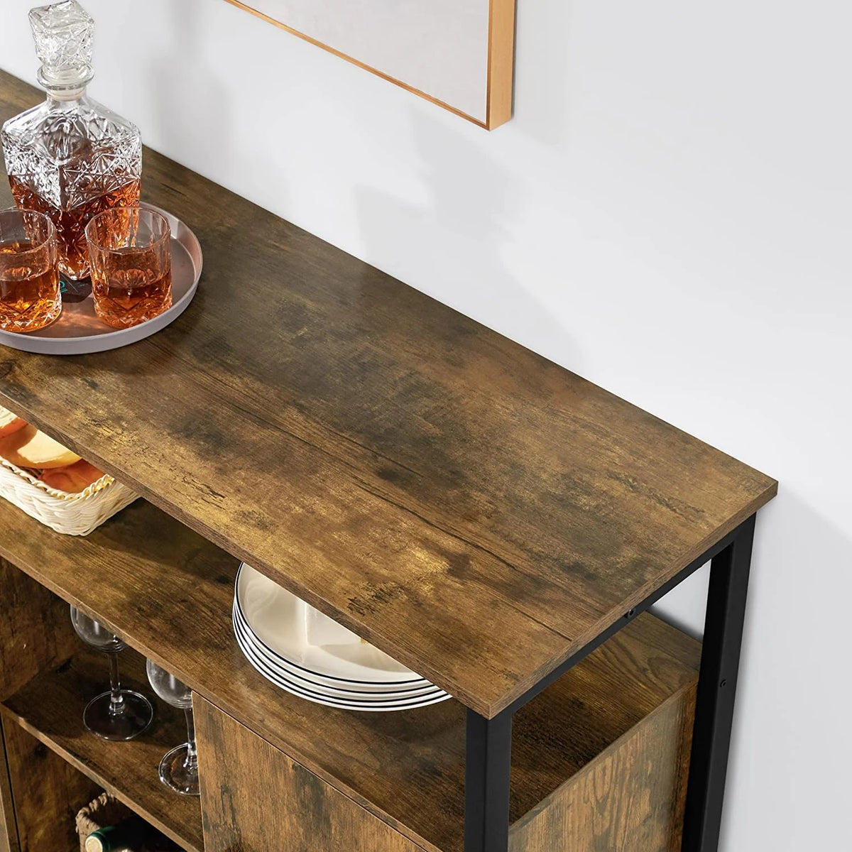 Rustic Brown Sideboard with Two Doors and Adjustable Shelves Q48516