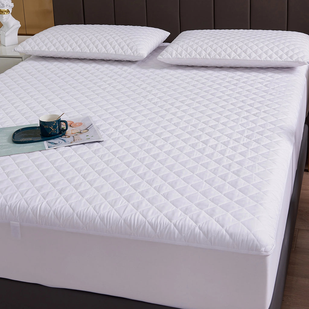 California King Waterproof Quilted Mattress Protector P69498